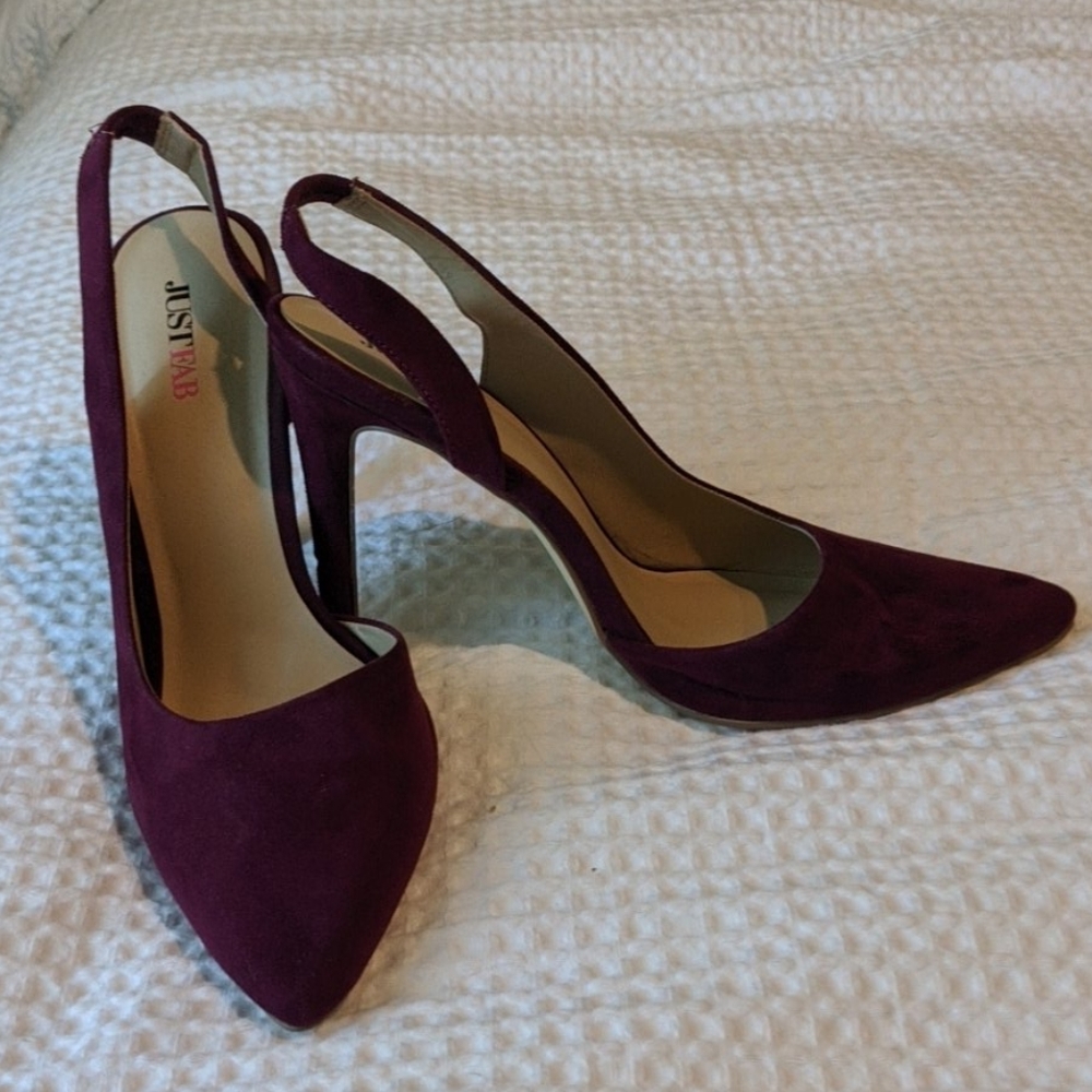 Purple dorsay pointed toe heels